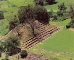 Zona Arqueológica El Cuajilote Rio Filobobos Veracruz